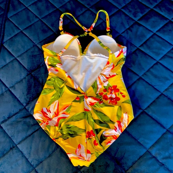 Kona Sol floral swimsuit size M - Picture 2 of 4